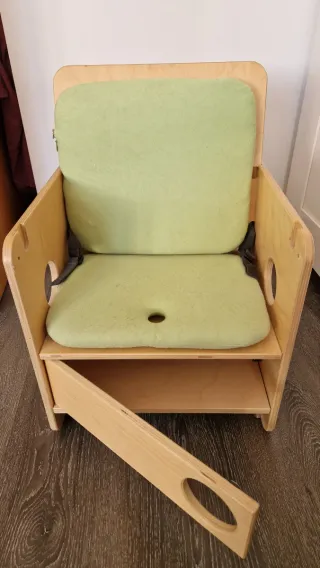 Trona evolutiva madera y cojines