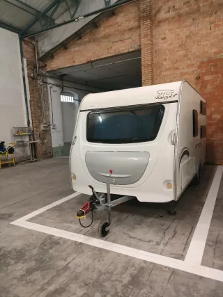 Caravana Across Arena 430 CDL