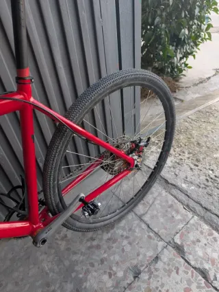 Bicicleta Gravel Roja