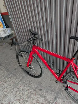 Bicicleta Gravel Roja
