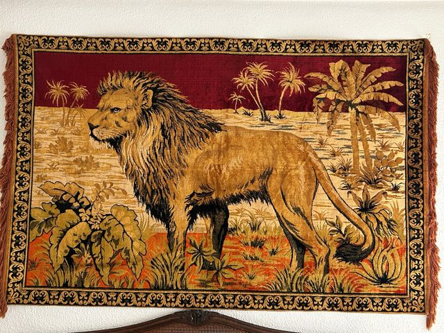 Tapiz antiguo león y palmeras