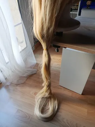 Peluca rubia larga 130 cm