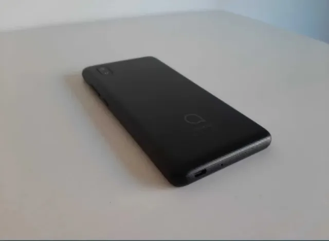 Alcatel 1B Negro