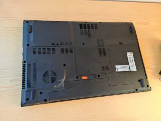 Portátil Acer Aspire V3-771G . -