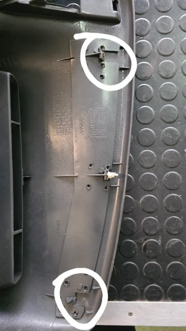 Marco cuadro Peugeot 205