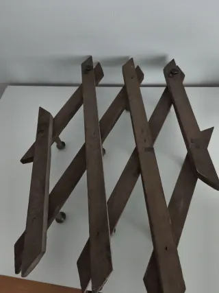 Perchero extensible madera