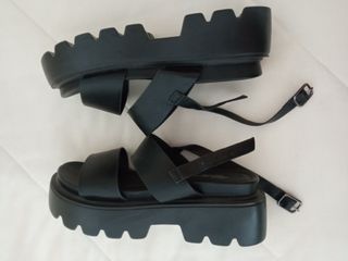 Sandalias negras plataforma