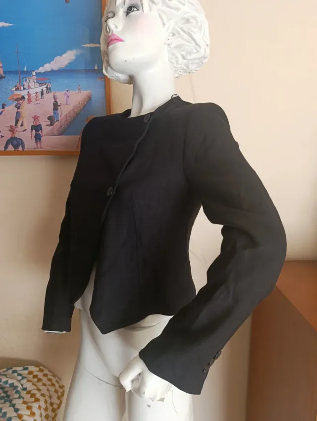 Blazer crop Zara negra botones