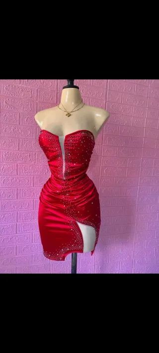 Vestido fiesta terciopelo con brillantes