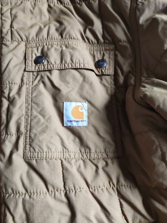 Chaqueta Carhartt acolchada con capucha