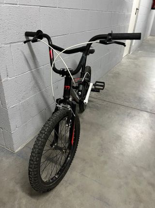 Bicicleta BMX Monty