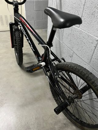 Bicicleta BMX Monty