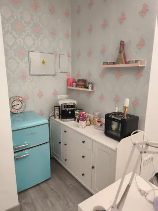 Se traspasa salón de belleza y boutique