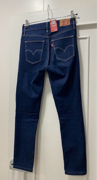 Pantalón Levis 519 Skinny Azul