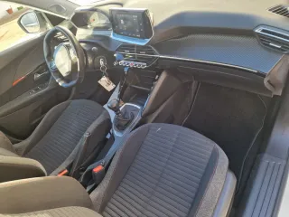 Peugeot 2008 HDI 110 CV