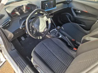 Peugeot 2008 HDI 110 CV
