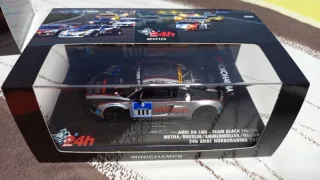 Minichamps Audi R8 LMS 1/43 Wilson