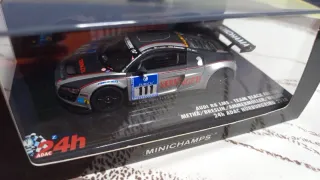 Minichamps Audi R8 LMS 1/43 Wilson