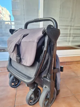 Silla de paseo Easywalker Jackey. Incluye saco
