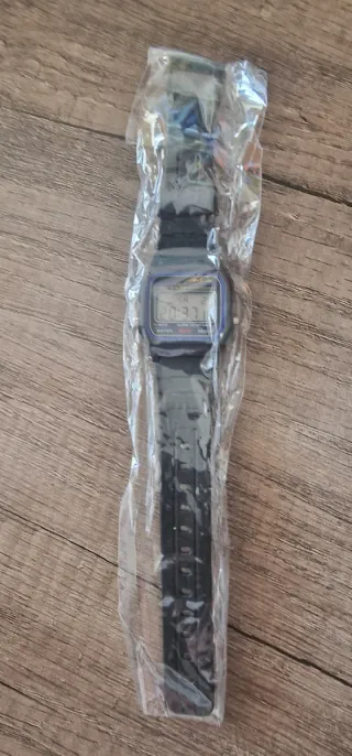 2 Relojes Mujer Oro y Plata