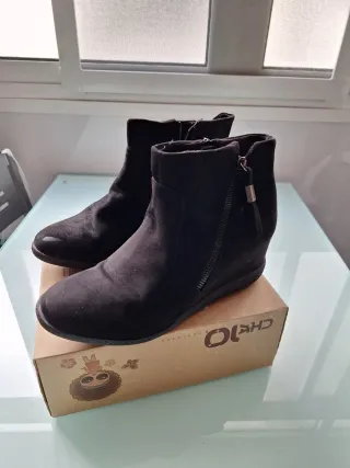 Botines de terciopelo negros