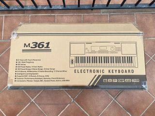 Teclado Medeli M361 con pedal y soporte