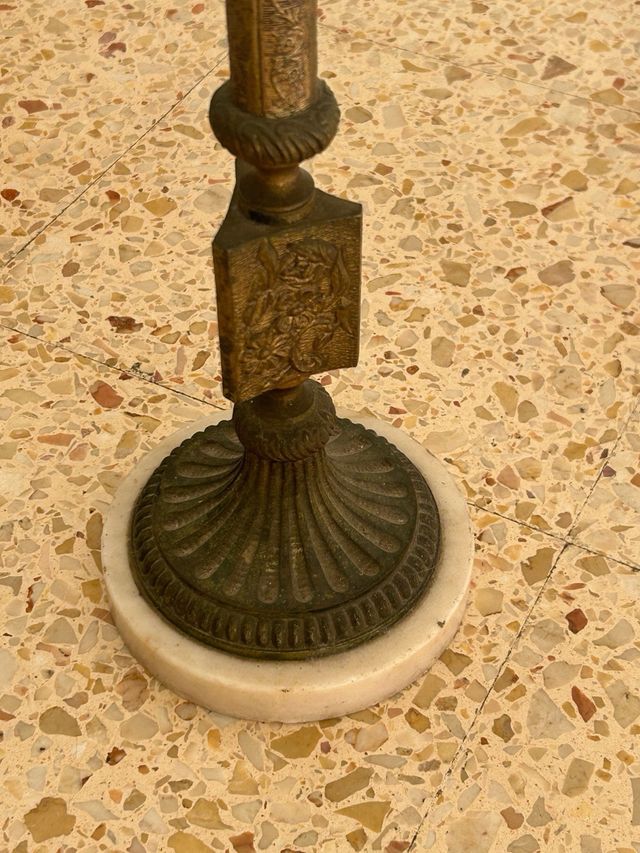 Cenicero de pie vintage