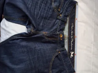 Pantalón vaquero Stradyvarius