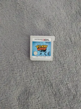 Nintendo 3DS Amarilla y Blanca