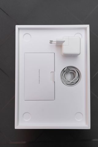 MacBook Air 13.6 M2 - Como nuevo