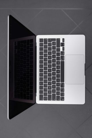 MacBook Air 13.6 M2 - Como nuevo