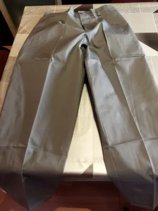 Pantalón de trabajo gris