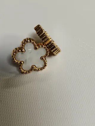 Orecchini fiore madreperla oro