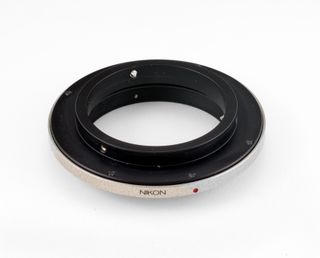 Adaptador Schneider V38 - Nikon F