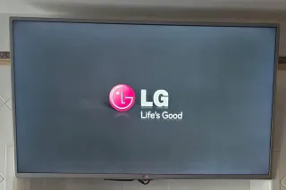 Televisión LG Plata