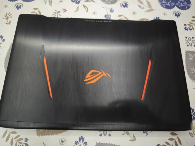 Portátil Asus ROG Negro/Naranja