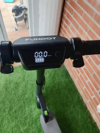 Patinete eléctrico Fundot