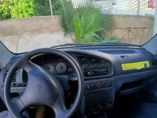 Citroen Berlingo con modulo camper