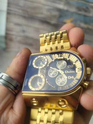 Reloj Dorado + 2 Pulseras