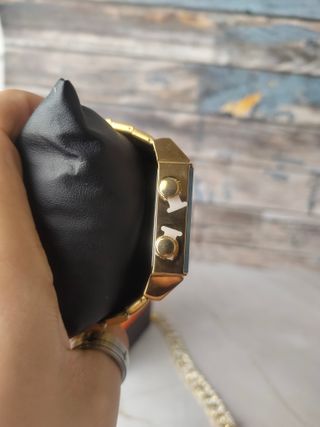 Reloj Dorado + 2 Pulseras