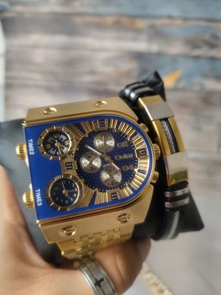 Reloj Dorado + 2 Pulseras