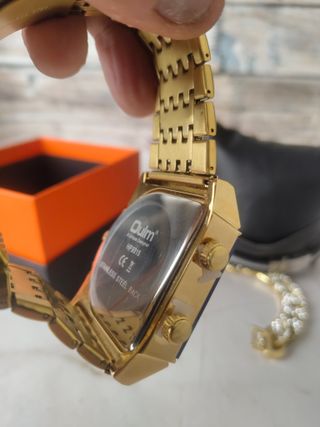 Reloj Dorado + 2 Pulseras