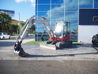 Excavadora Takeuchi TB 260