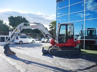 Excavadora Takeuchi TB 260