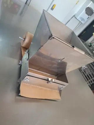 Máquina para hacer planchas de bizcocho