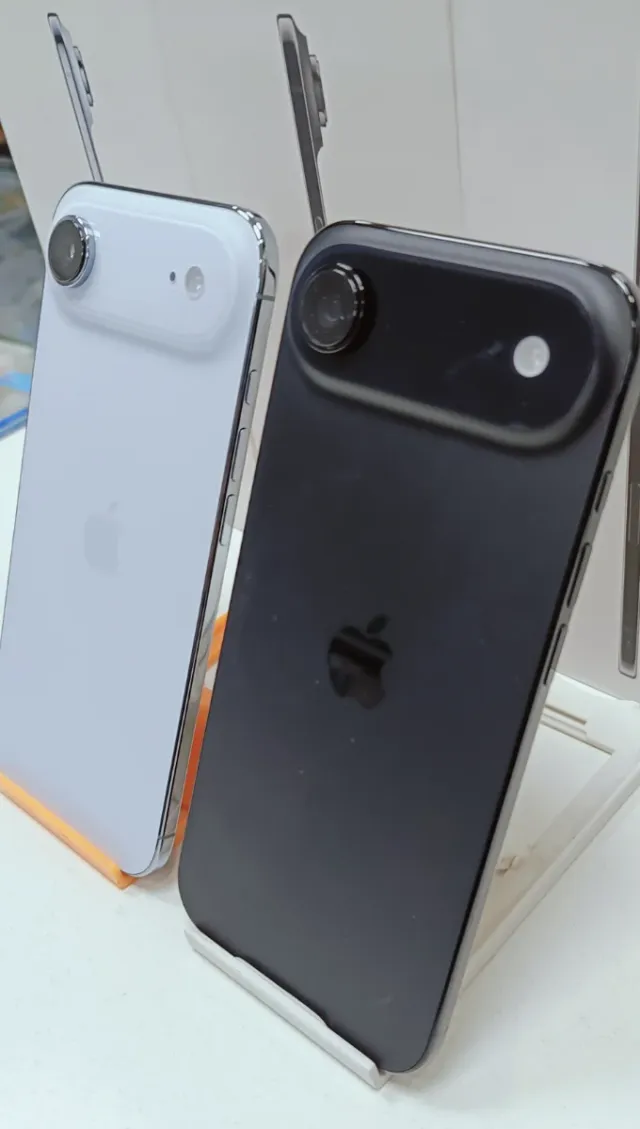 iPhone AIR 256GB Negro/Blanco