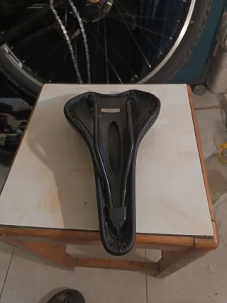 Sillín de bicicleta COMFORT-FIT