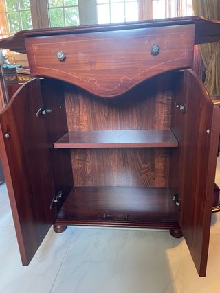 Mueble recibidor con espejo, cajón y puertas