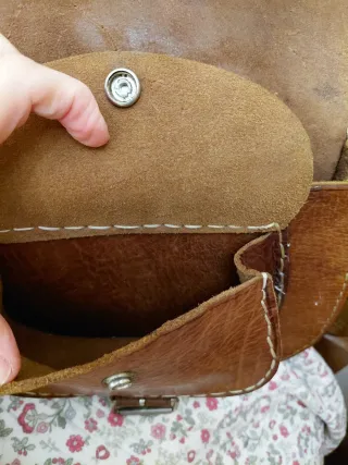 Bolso de cuero marrón chocolate