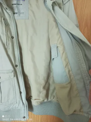 Cazadora hombre beige